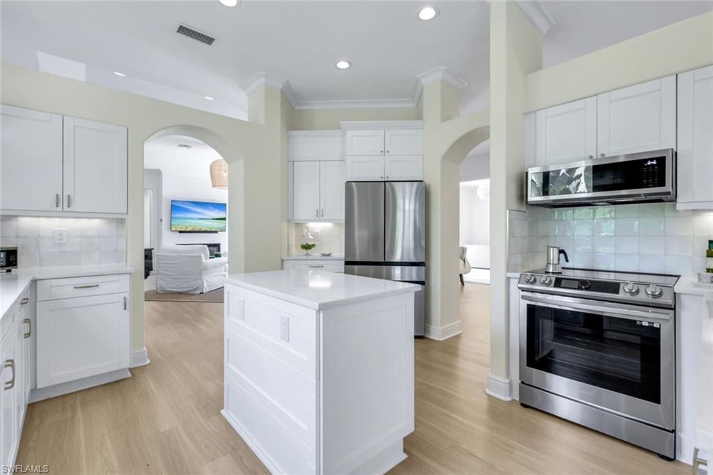 1123 Augusta Falls Way Property Photo 9