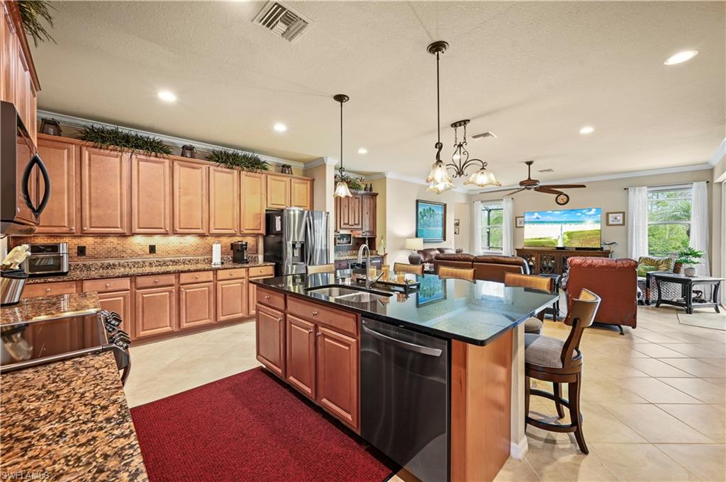 21470 Bella Terra Blvd Property Photo 11