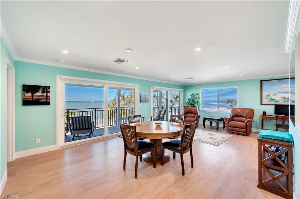 1065 Gulf Shore Blvd N 201 Property Photo 5