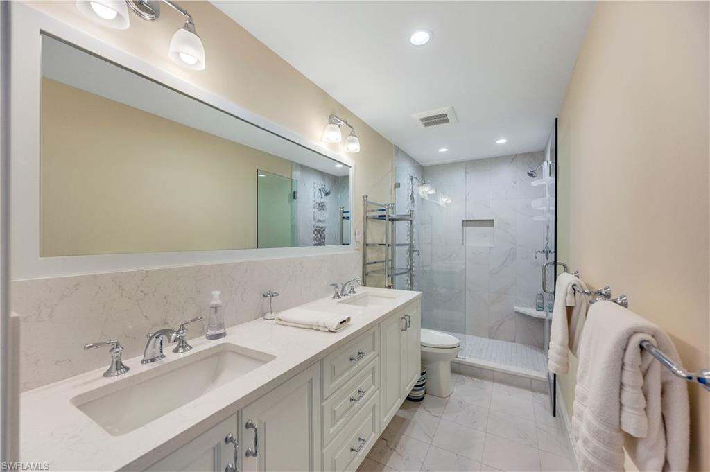 1065 Gulf Shore Blvd N 201 Property Photo 6