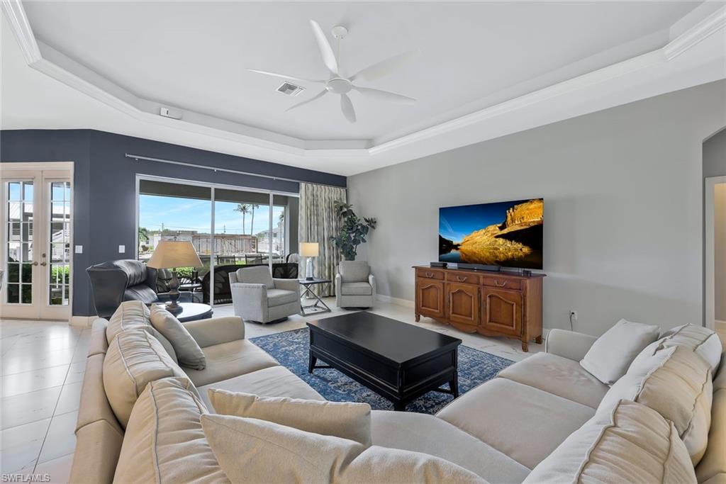 4837 Regal Dr Property Photo 5