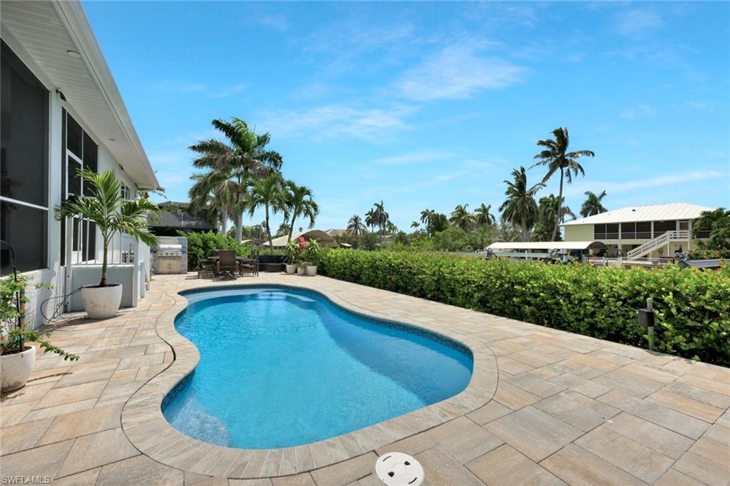 4837 Regal Dr Property Photo 23