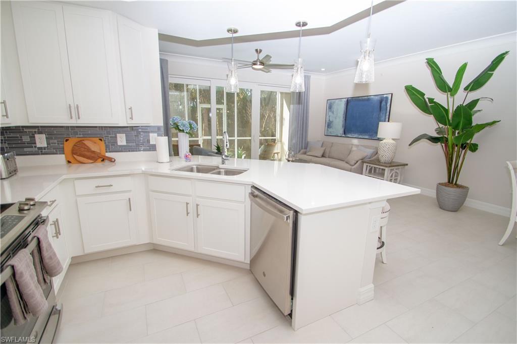 232 Indies Dr E # 101 Property Photo 5