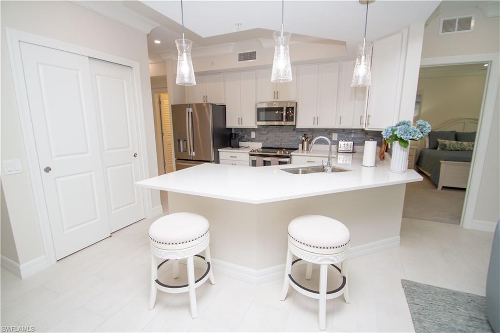 232 Indies Dr E # 101 Property Photo 8