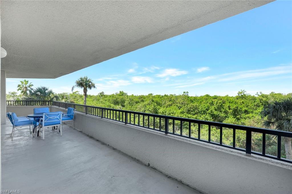 6001 Pelican Bay Blvd 202 Property Photo 22