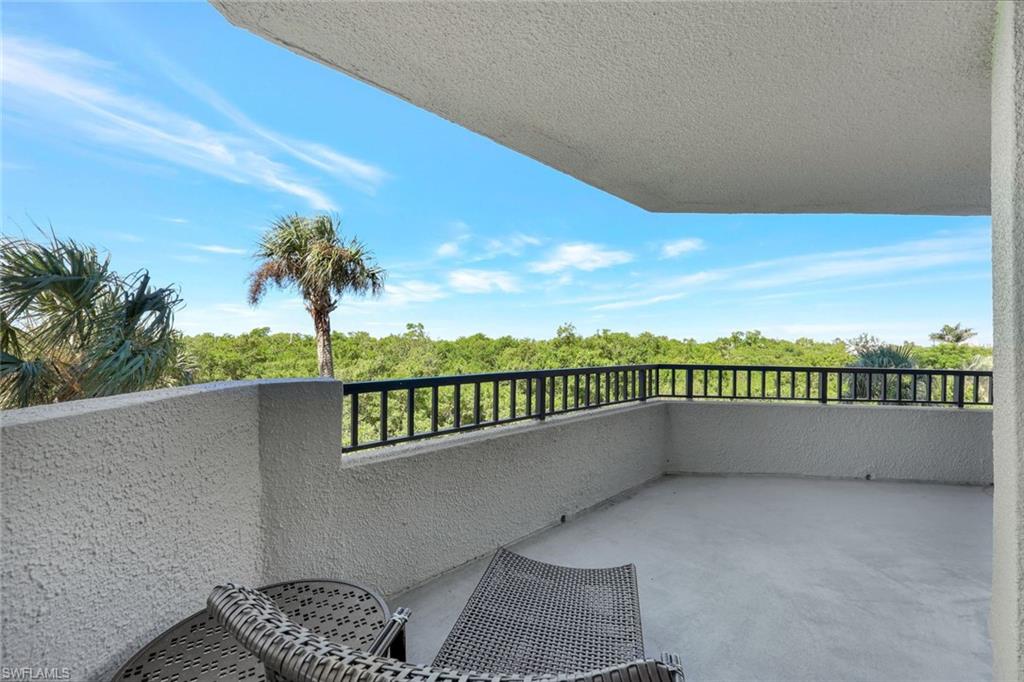 6001 Pelican Bay Blvd 202 Property Photo 26