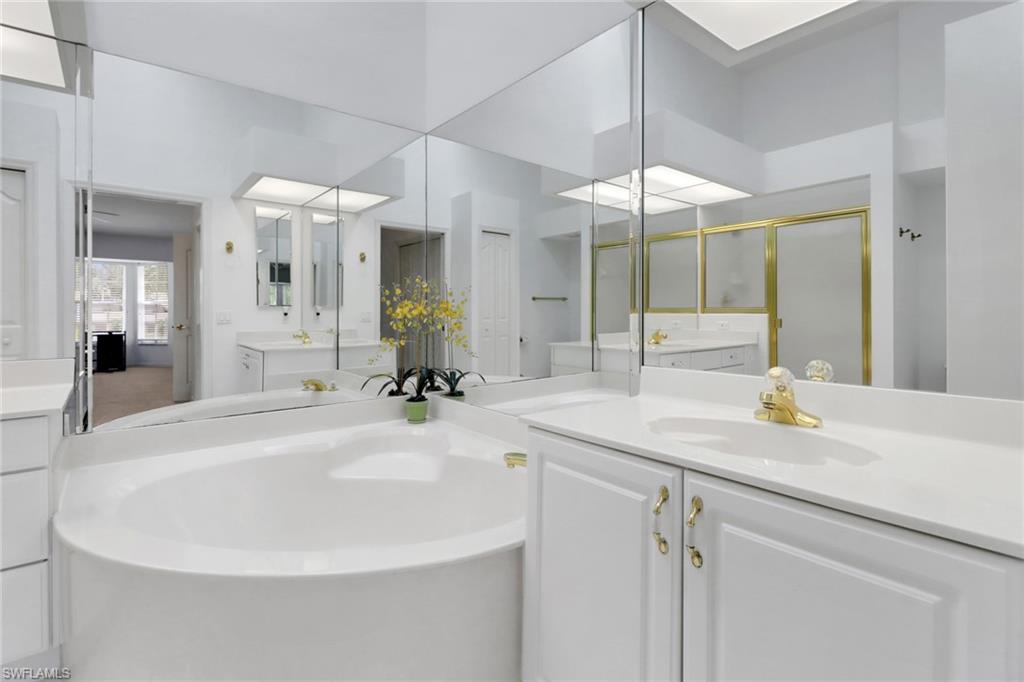 6180 Reserve Cir 203 Property Photo 13