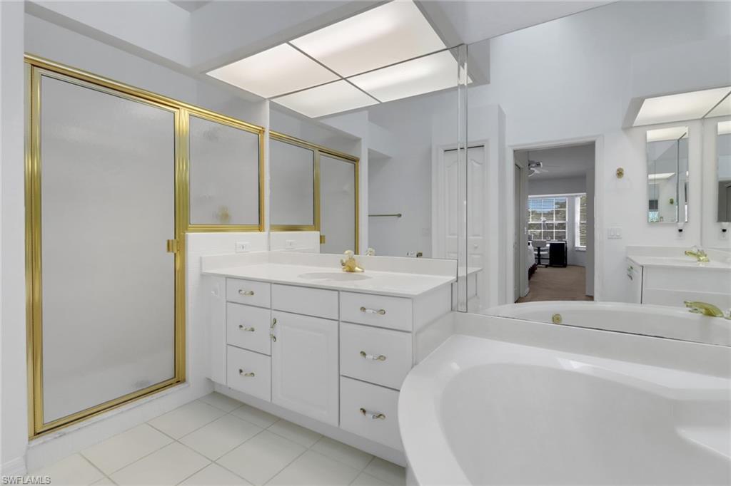 6180 Reserve Cir 203 Property Photo 14