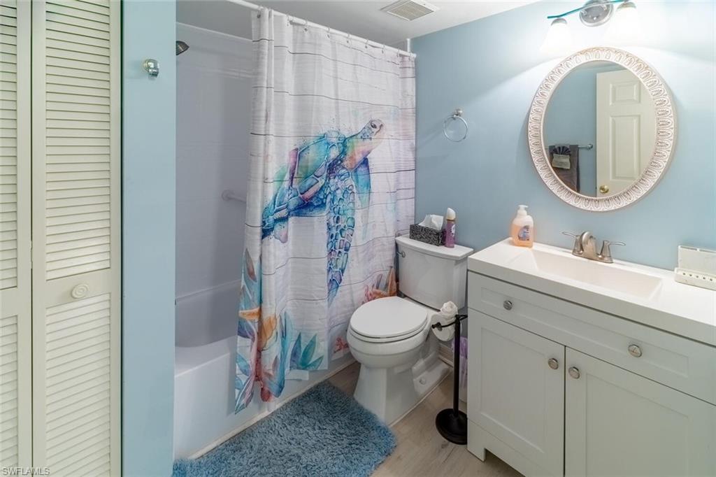 774 Wiggins Lake Dr 106 Property Photo 16