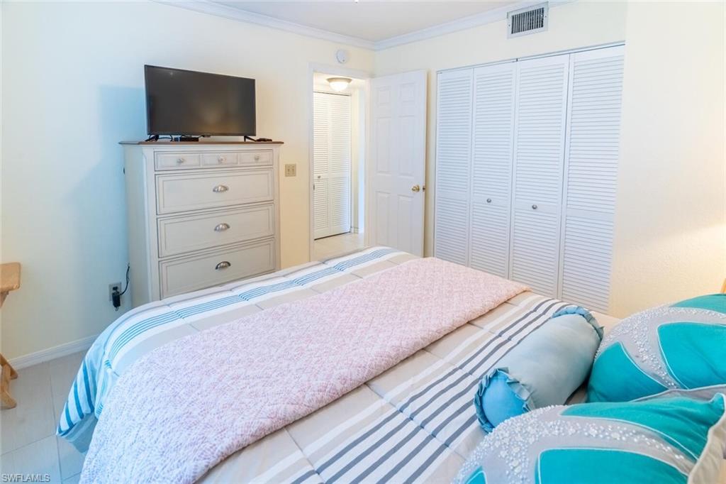 774 Wiggins Lake Dr 106 Property Photo 18