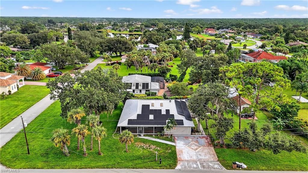 2503 E 5th St Property Photo 2