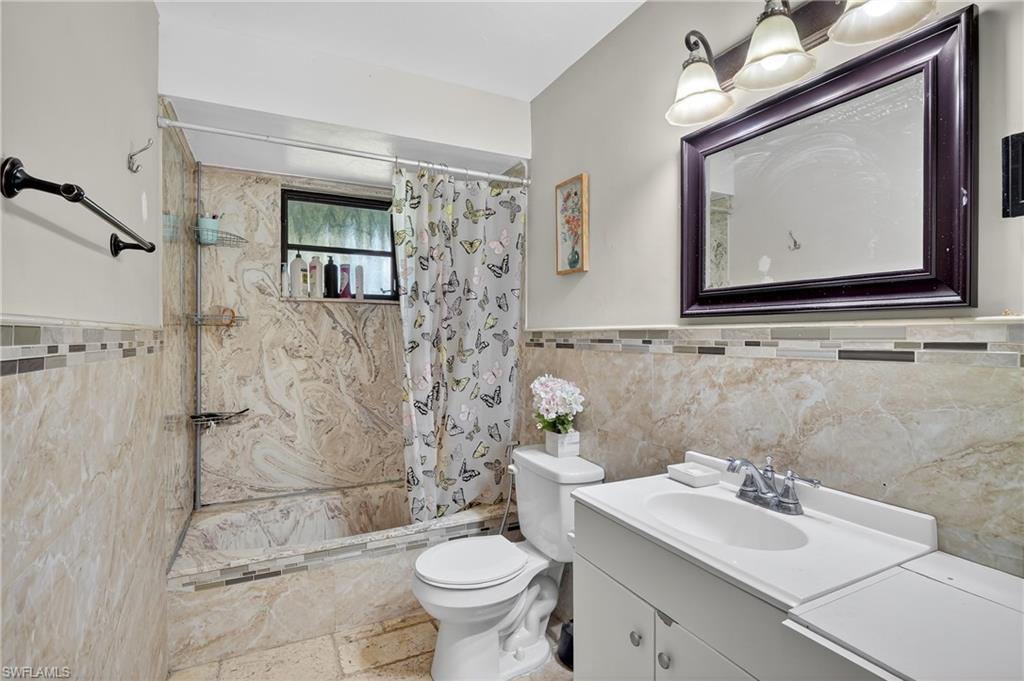 2503 E 5th St Property Photo 17