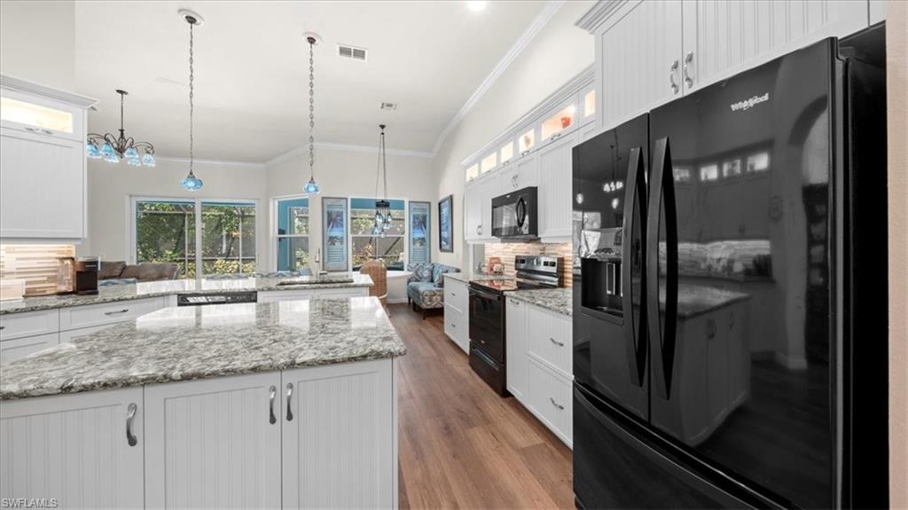 371 Burnt Pine Dr Property Photo 18