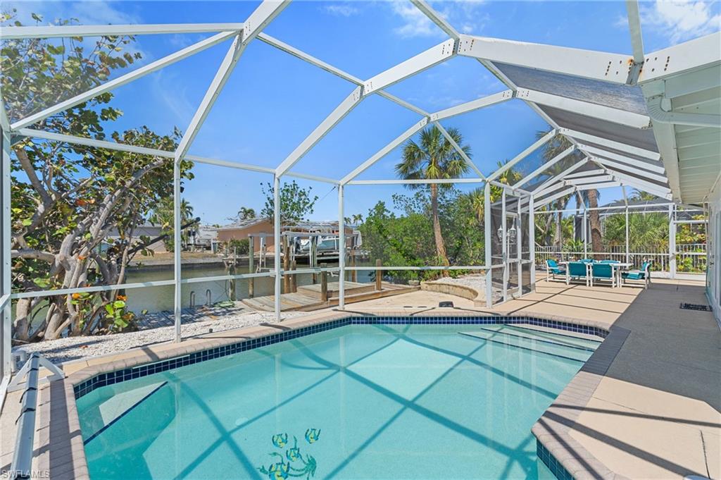 411 Connecticut St Property Photo 5