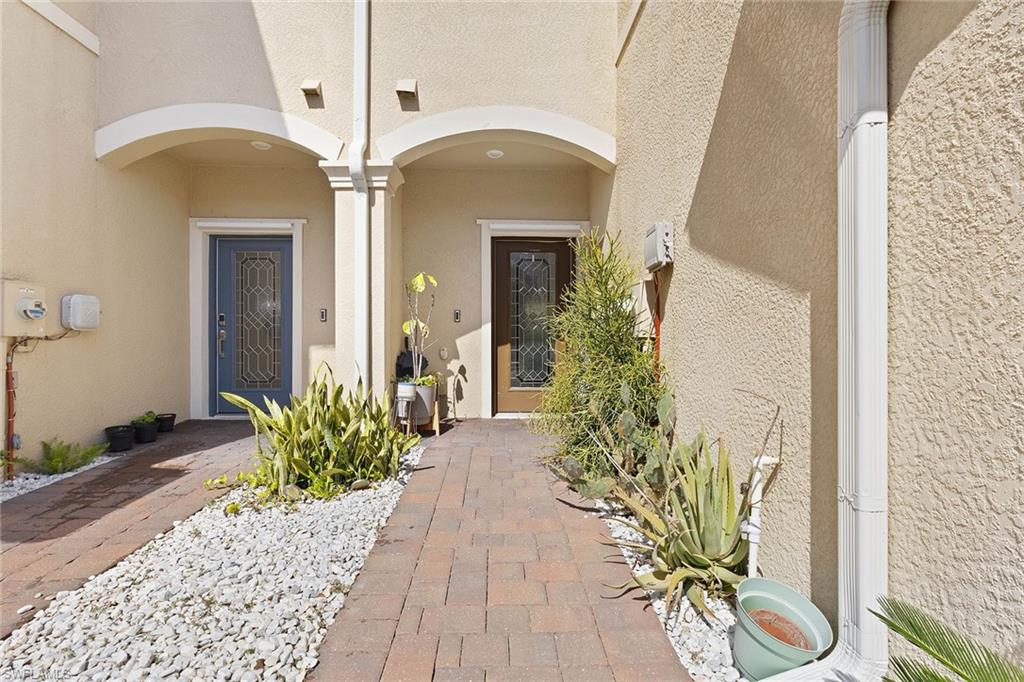 2667 Blossom Way Property Photo 2