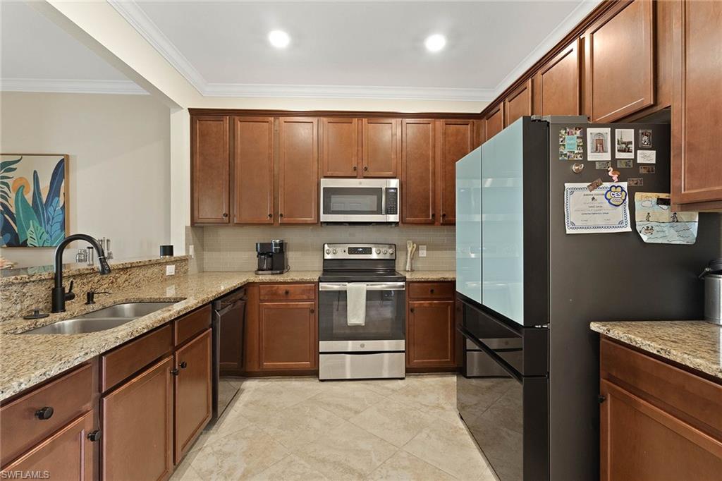 2667 Blossom Way Property Photo 7