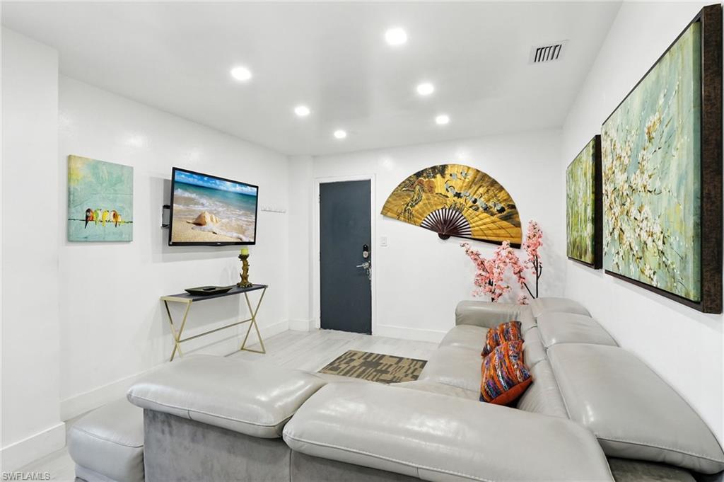 936 Panther Creek Ln # 1 Property Photo 6