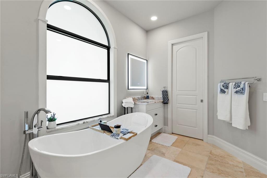 511 Alameda Ct Property Photo 19