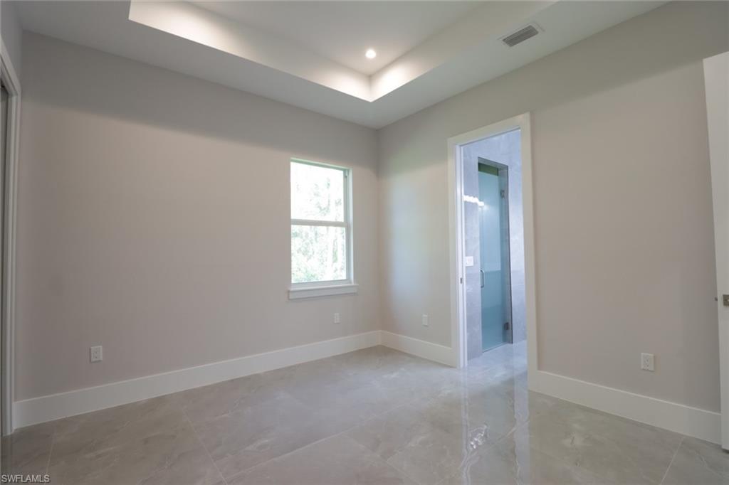 2461 Golden Gate Blvd E Property Photo 19