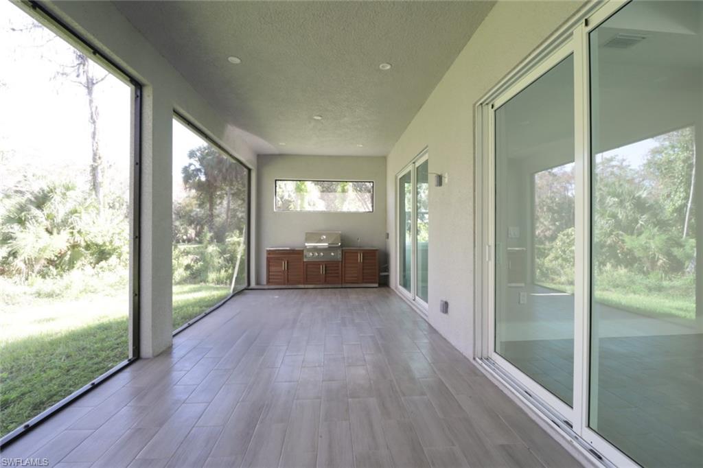 2461 Golden Gate Blvd E Property Photo 24