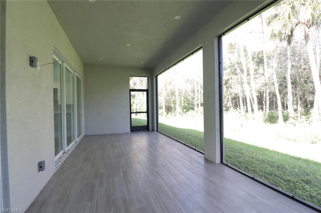 2461 Golden Gate Blvd E Property Photo 25