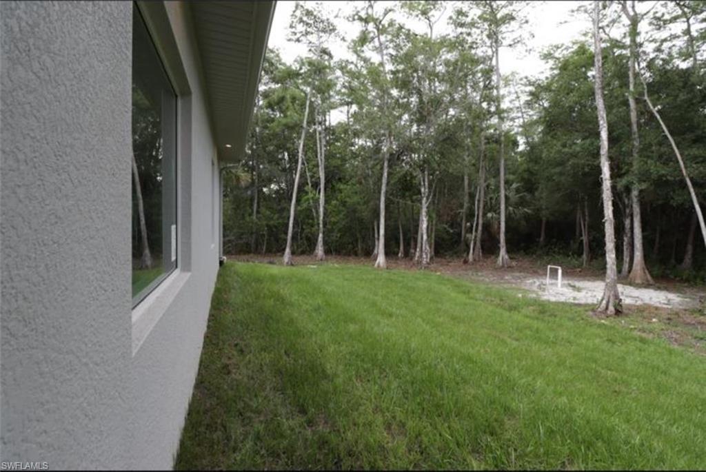 2461 Golden Gate Blvd E Property Photo 26