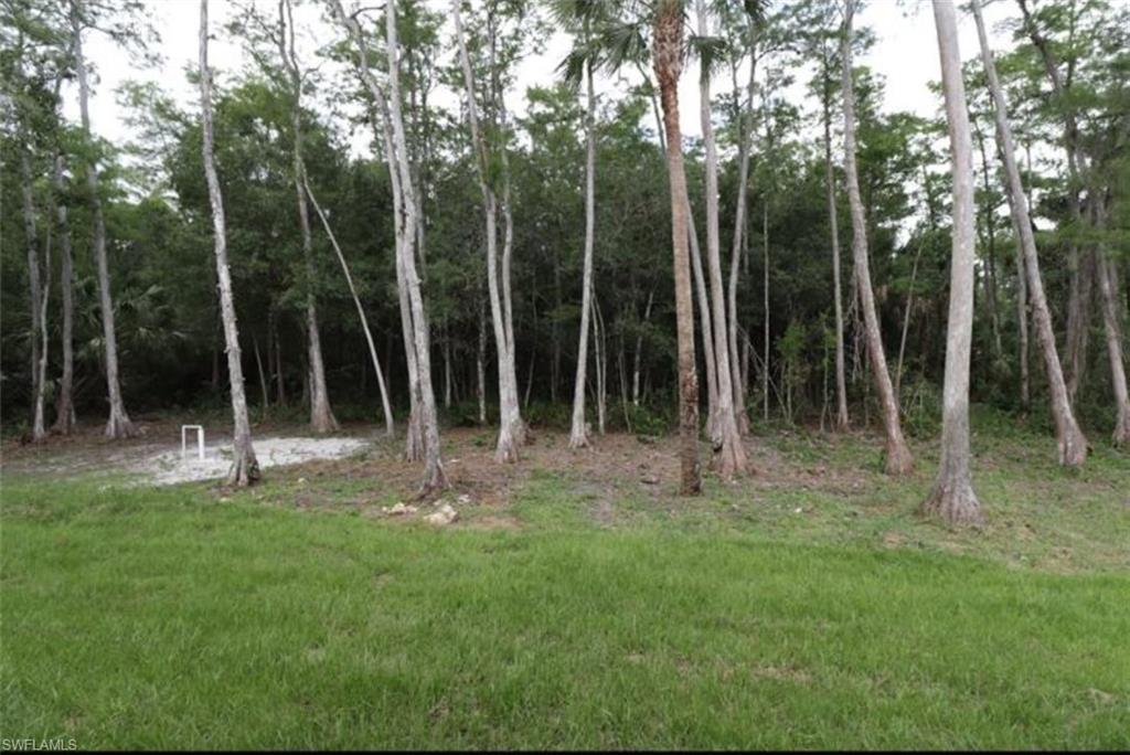 2461 Golden Gate Blvd E Property Photo 27