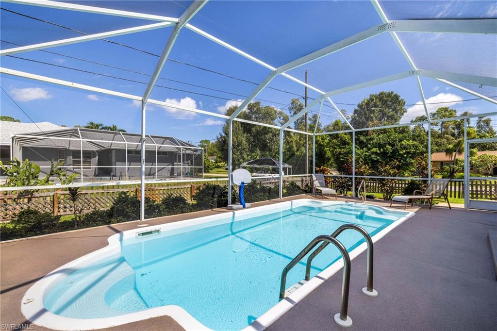 8241 Albatross Rd Property Photo 3