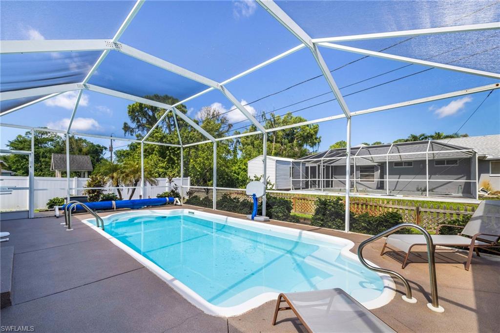 8241 Albatross Rd Property Photo 7