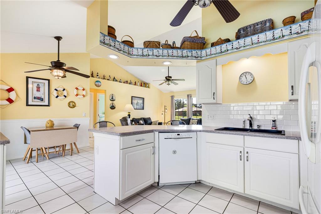 8241 Albatross Rd Property Photo 11