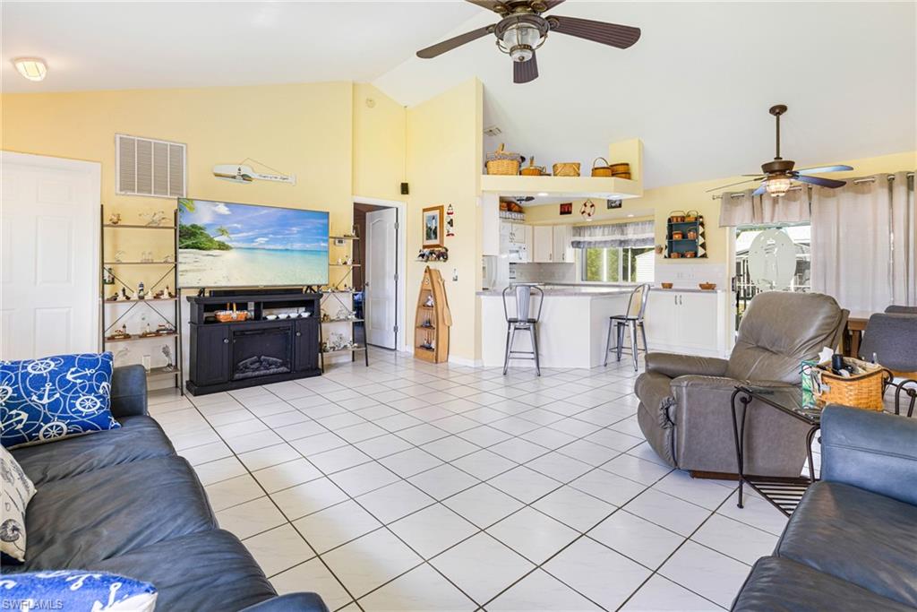 8241 Albatross Rd Property Photo 13