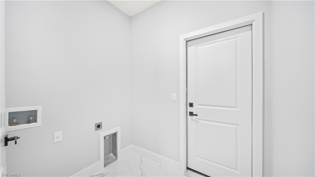 1110 Garibaldi St E Property Photo 11