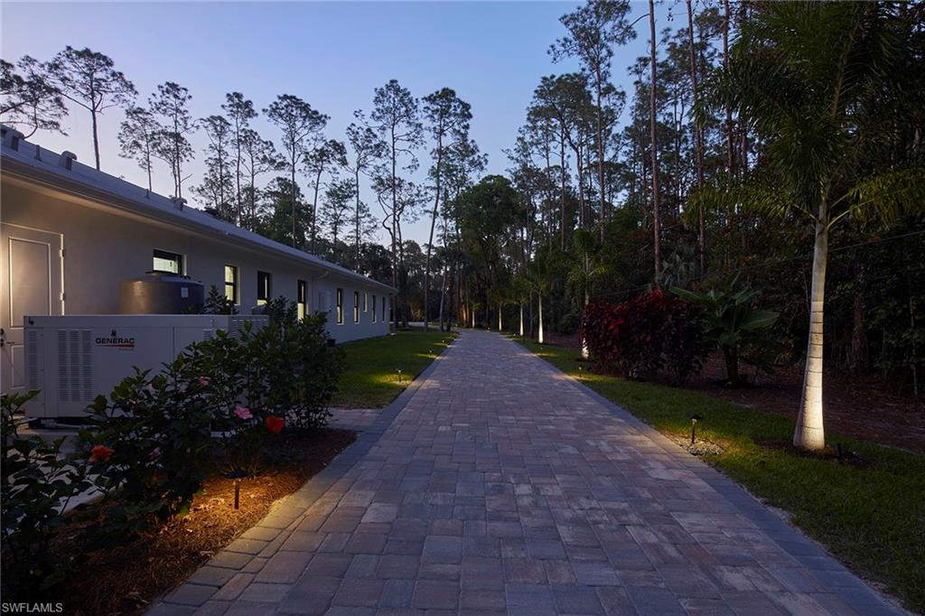 5301 Tamarind Ridge Dr Property Photo 7