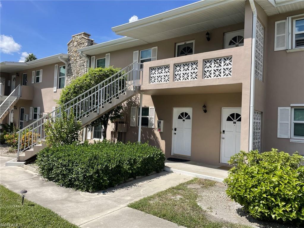 221 Cypress Way E 103 Property Photo 2