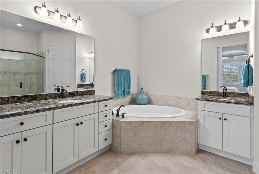 10351 Glastonbury Cir # 201 Property Photo 17