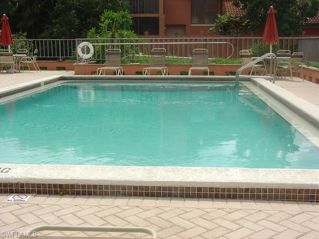 110 Cypress Way E # F5 Property Photo 3