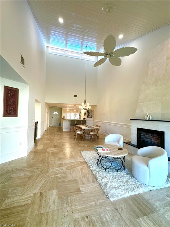 640 Augusta Blvd # 3 Property Photo 1