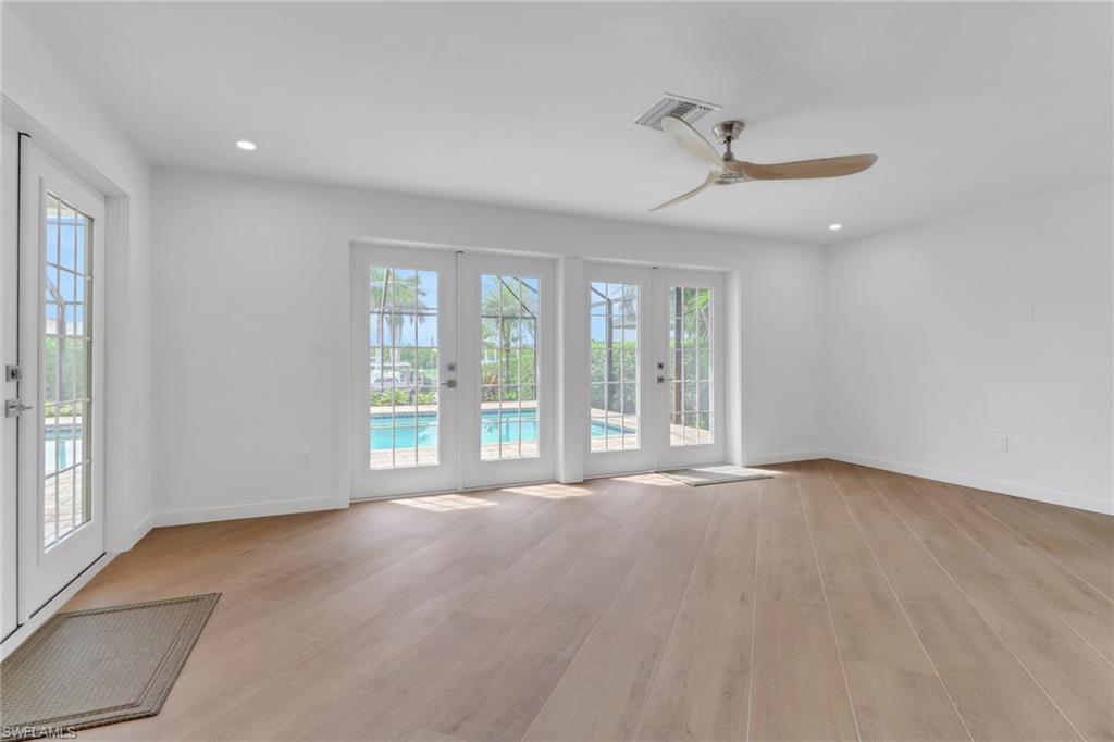 2105 Sheepshead Dr Property Photo 12
