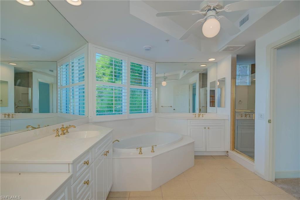 445 Cove Towers Dr 304 Property Photo 3
