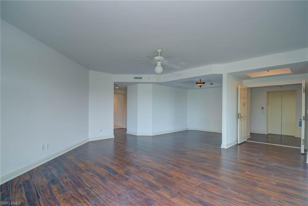 445 Cove Towers Dr 304 Property Photo 17