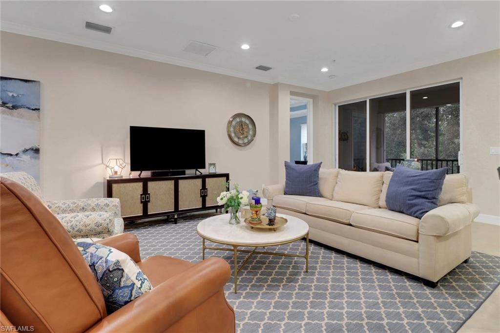 6502 Monterey Pt # 204 Property Photo 2