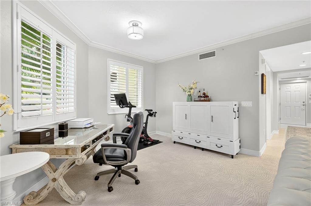 2748 Tiburon Blvd E # 106c Property Photo 9