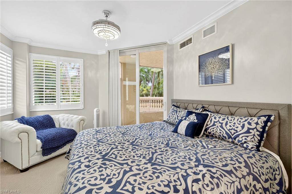 2748 Tiburon Blvd E # 106c Property Photo 13