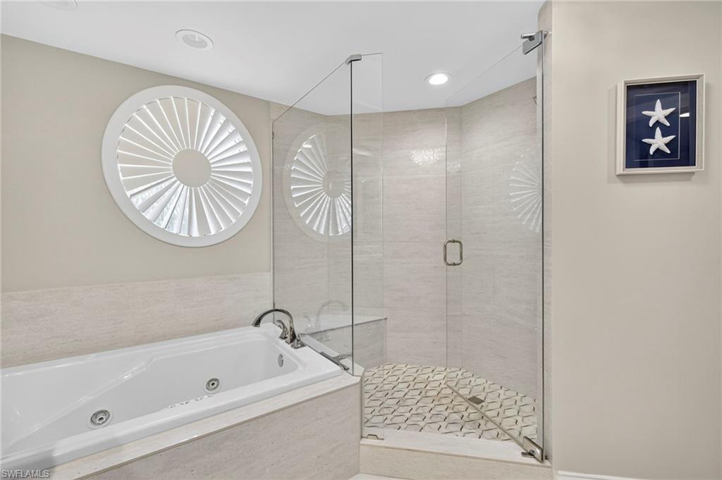 2748 Tiburon Blvd E # 106c Property Photo 17