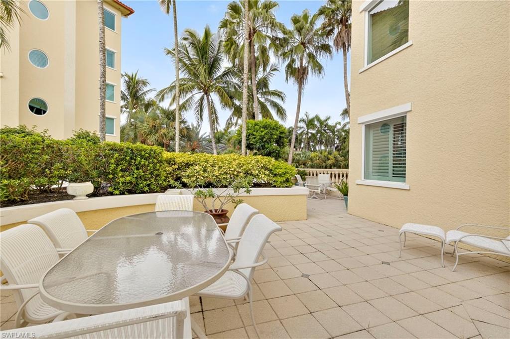 2748 Tiburon Blvd E # 106c Property Photo 23