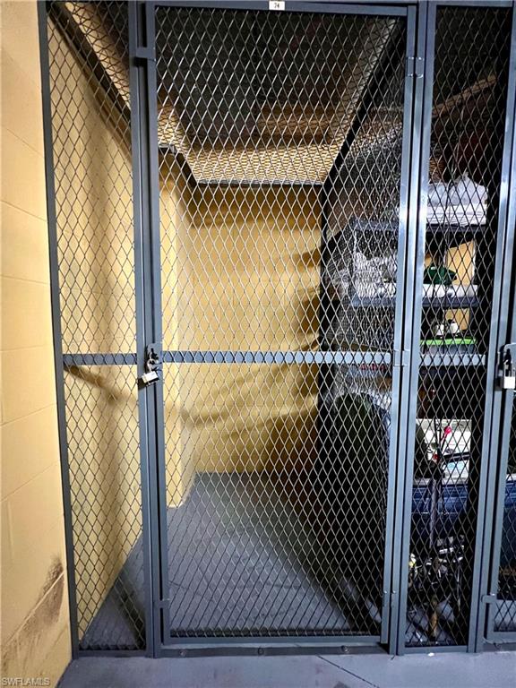 2748 Tiburon Blvd E # 106c Property Photo 25