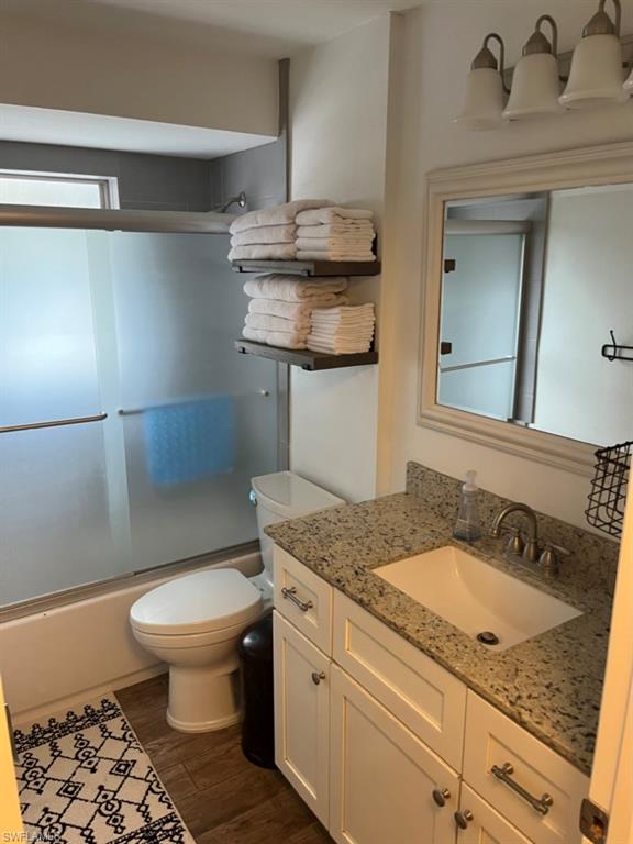 6060 Golden Oaks Ln Property Photo 10