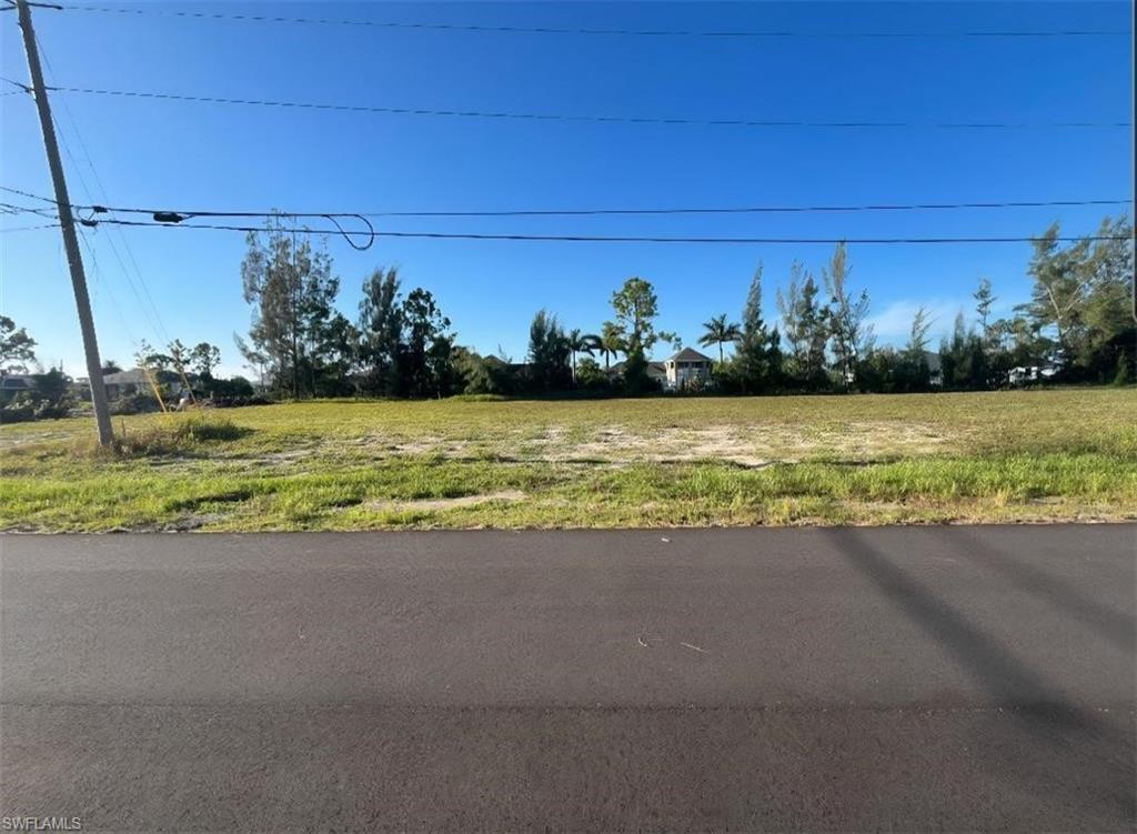 2130 35th Ln Property Photo 1
