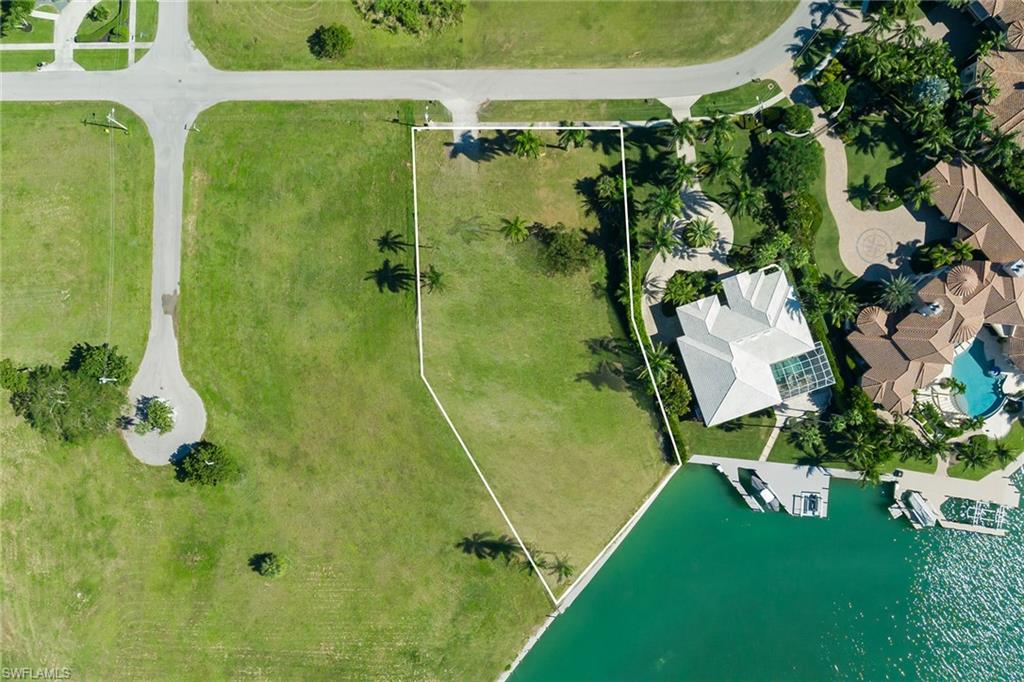 1028 Inlet Dr Property Photo 9