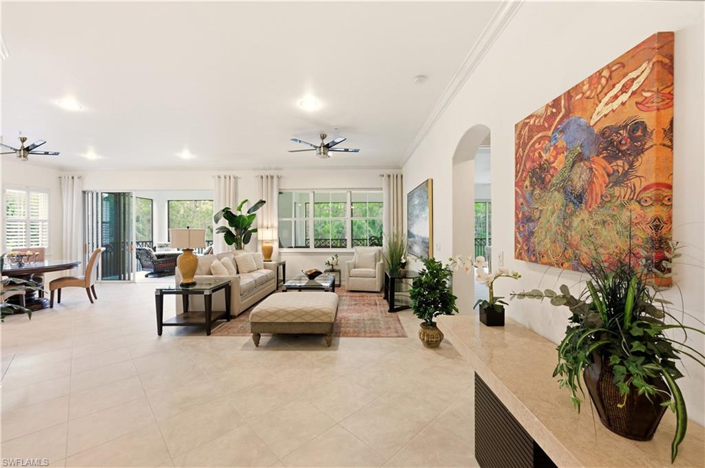 2843 Tiburon Blvd E 7-102 Property Photo 3